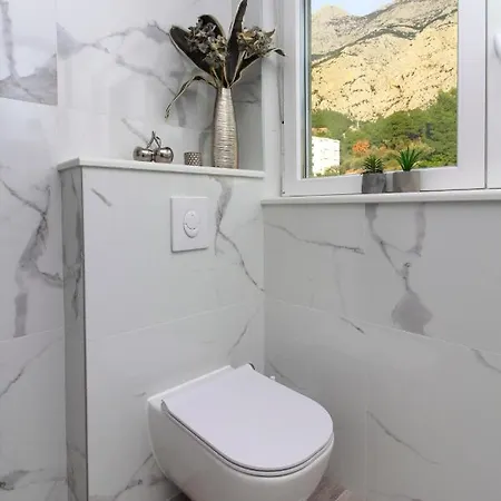 Apartment New Penthouse 150 M2 With Private Jacuzzi, Beautiful Sea, City And Island View Makarska