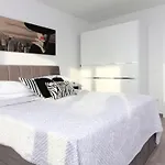 New Penthouse 150 M2 With Private Jacuzzi, Beautiful Sea, City And Island View 公寓 马卡尔斯卡