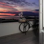 New Penthouse 150 M2 With Private Jacuzzi, Beautiful Sea, City And Island View