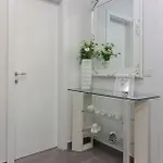 New Penthouse 150 M2 With Private Jacuzzi, Beautiful Sea, City And Island View