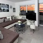 New Penthouse 150 M2 With Private Jacuzzi, Beautiful Sea, City And Island View 公寓 马卡尔斯卡