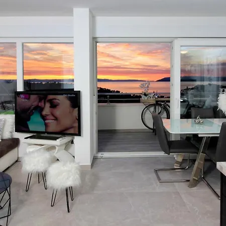 Apartment New Penthouse 150 M2 With Private Jacuzzi, Beautiful Sea, City And Island View *