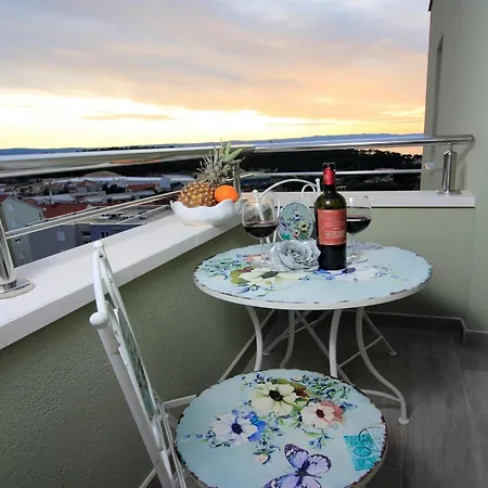 New Penthouse 150 M2 With Private Jacuzzi, Beautiful Sea, City And Island View * Makarska