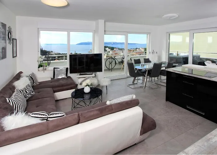 Apartment New Penthouse 150 M2 With Private Jacuzzi, Beautiful Sea, City And Island View