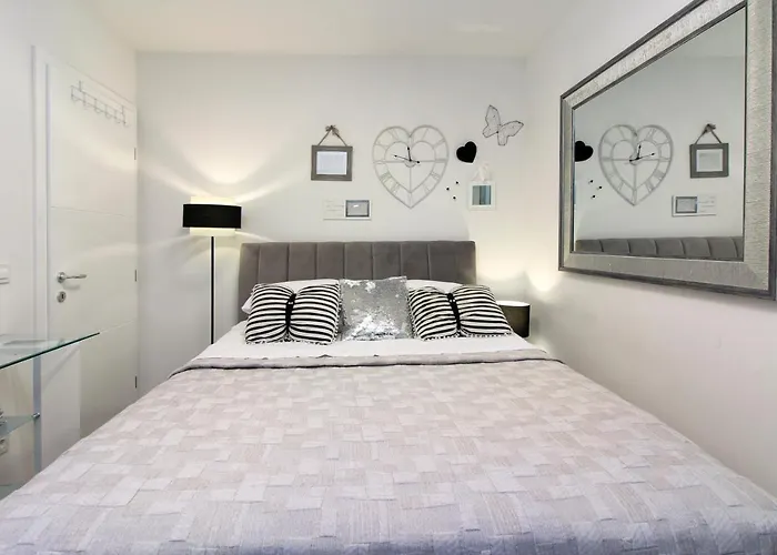 Apartman New Penthouse 150 M2 With Private Jacuzzi, Beautiful Sea, City And Island View *