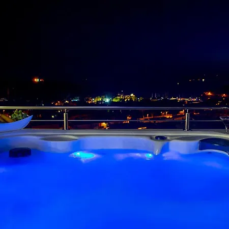 דירה New Penthouse 150 M2 With Private Jacuzzi, Beautiful Sea, City And Island View *