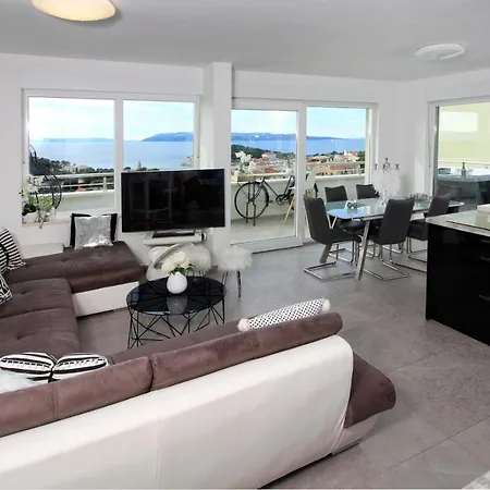 דירה New Penthouse 150 M2 With Private Jacuzzi, Beautiful Sea, City And Island View