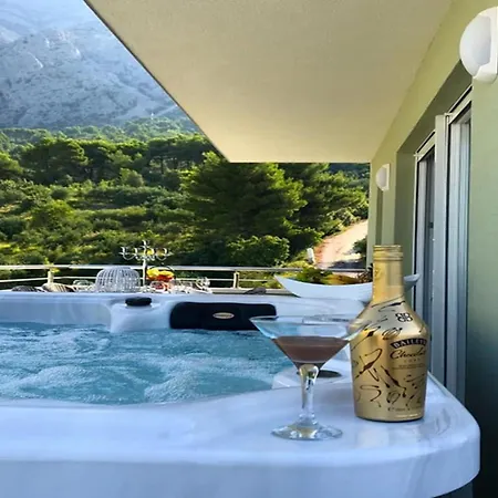 New Penthouse 150 M2 With Private Jacuzzi, Beautiful Sea, City And Island View * Makarska