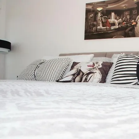 Apartman New Penthouse 150 M2 With Private Jacuzzi, Beautiful Sea, City And Island View *